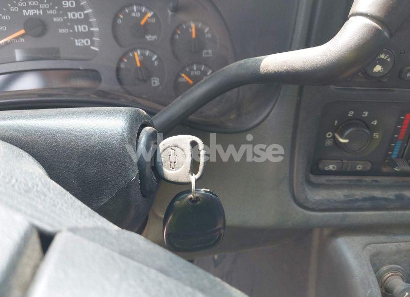 Photo 11 of 2005 Chevrolet Silverado 1500 Z71 (VIN 2GCEK13T751117758)