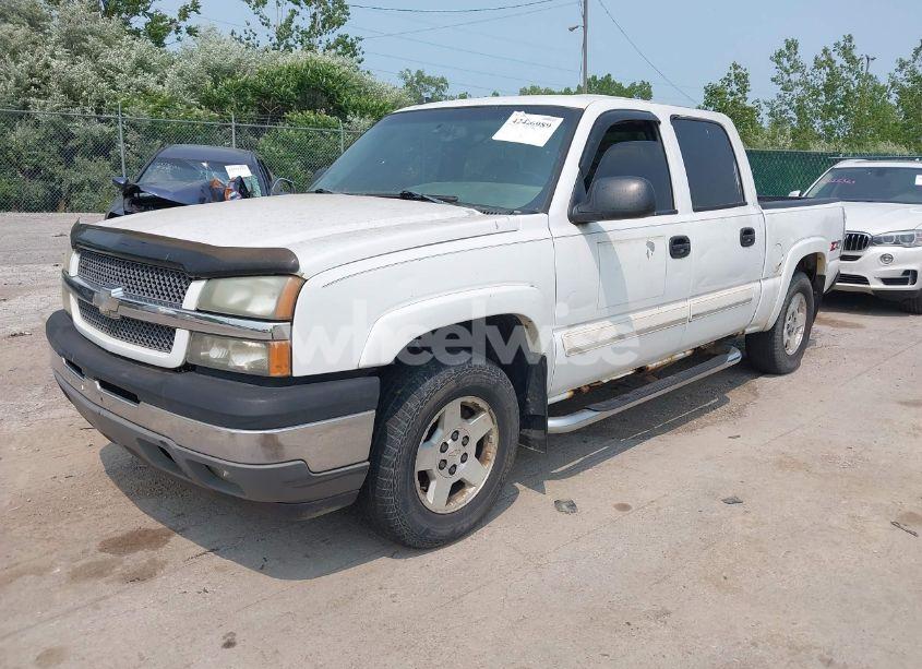 Photo 2 of 2005 Chevrolet Silverado 1500 Z71 (VIN 2GCEK13T751117758)