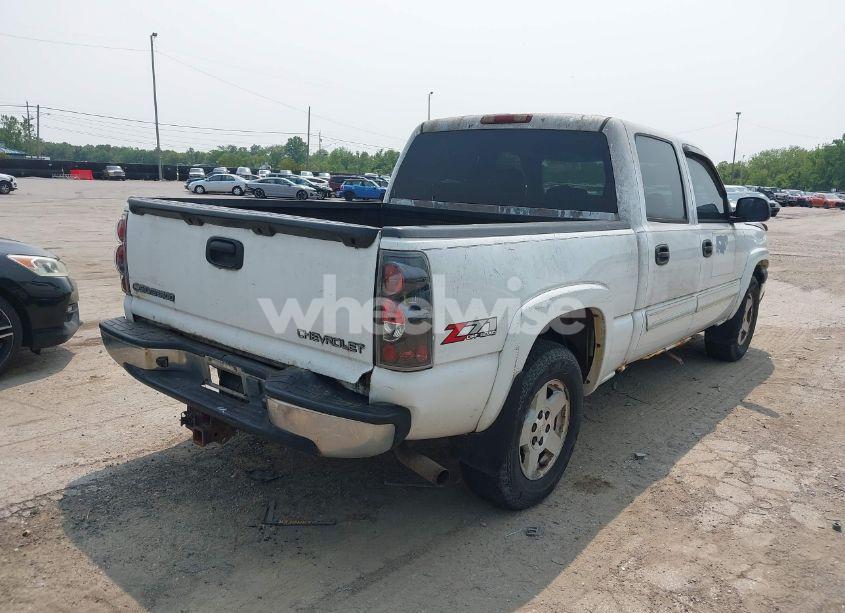 Photo 4 of 2005 Chevrolet Silverado 1500 Z71 (VIN 2GCEK13T751117758)
