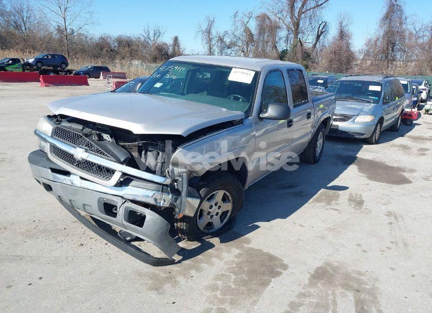 Photo 2 of 2005 Chevrolet Silverado 1500 Z71 (VIN 2GCEK13T751118246)