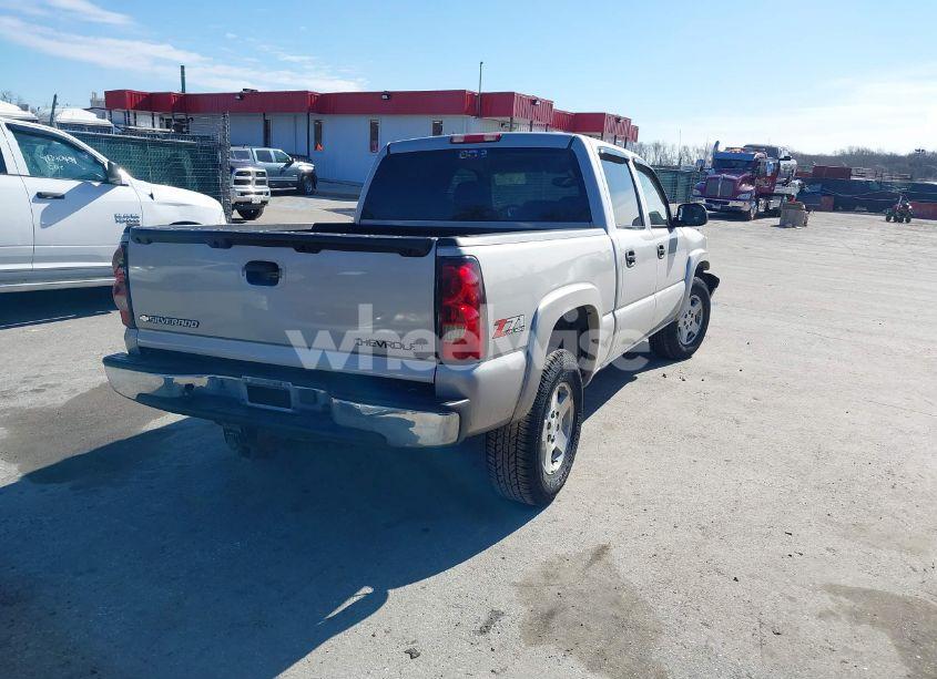 Photo 4 of 2005 Chevrolet Silverado 1500 Z71 (VIN 2GCEK13T751118246)