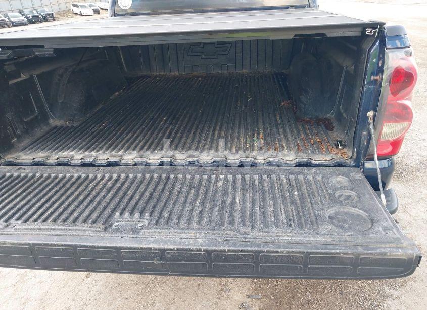 Photo 12 of 2005 Chevrolet Silverado 1500 LS (VIN 2GCEK13T751248544)