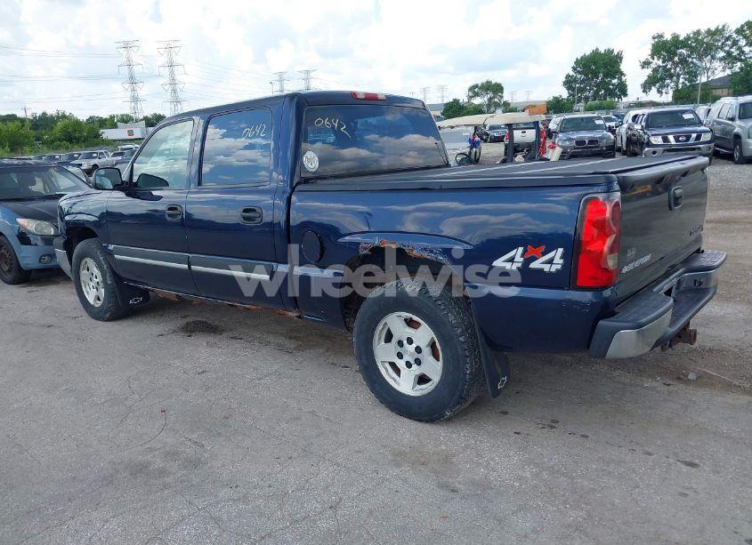 Photo 3 of 2005 Chevrolet Silverado 1500 LS (VIN 2GCEK13T751248544)
