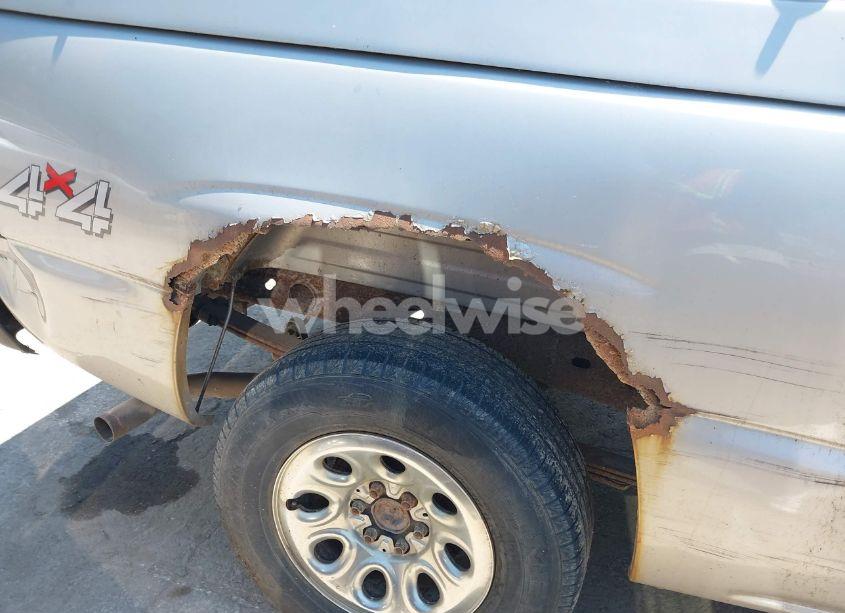 Photo 12 of 2005 Chevrolet Silverado 1500 LS (VIN 2GCEK13T751384088)