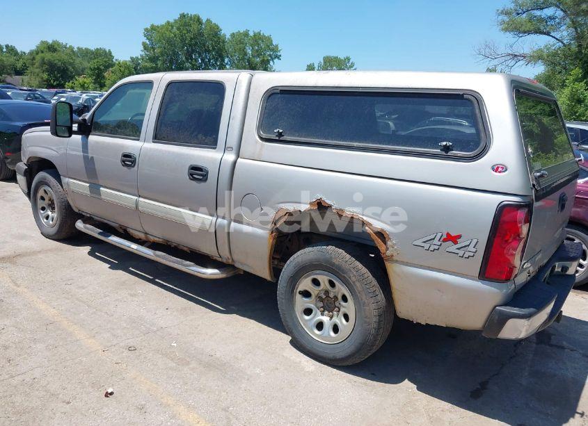 Photo 3 of 2005 Chevrolet Silverado 1500 LS (VIN 2GCEK13T751384088)
