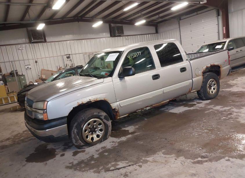 Photo 2 of 2005 Chevrolet Silverado 1500 LS (VIN 2GCEK13T751384494)