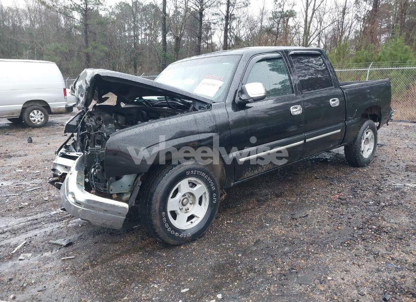 Photo 2 of 2006 Chevrolet Silverado 1500 LT1 (VIN 2GCEK13T761105028)