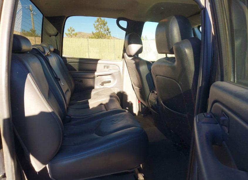 Photo 8 of 2005 Chevrolet Silverado 1500 Z71 (VIN 2GCEK13T851336096)