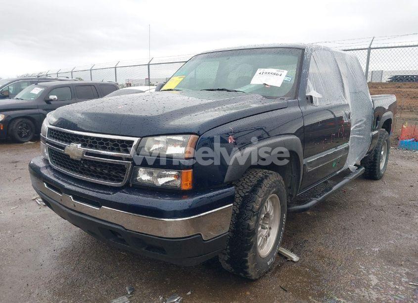 Photo 2 of 2006 Chevrolet Silverado 1500 LT1 (VIN 2GCEK13T861154254)