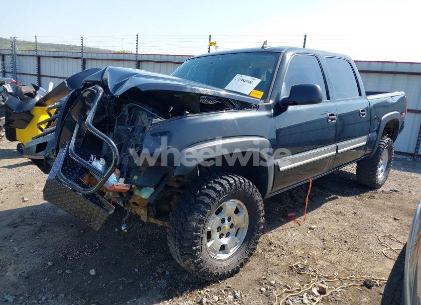 Photo 2 of 2006 Chevrolet Silverado 1500 LT1 (VIN 2GCEK13T861244388)