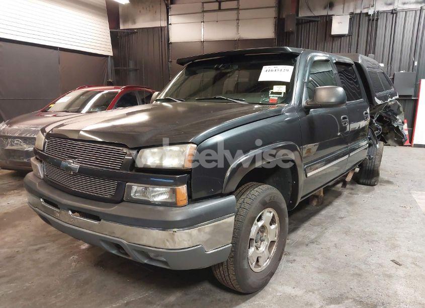 Photo 2 of 2004 Chevrolet Silverado 1500 LS (VIN 2GCEK13T941331407)