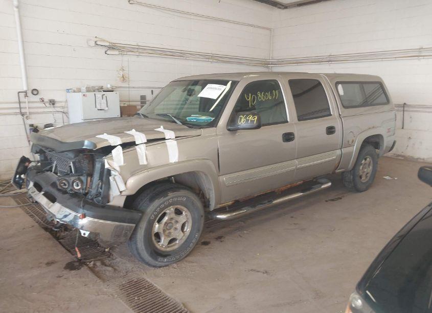 Photo 2 of 2004 Chevrolet Silverado 1500 Z71 (VIN 2GCEK13T941351947)