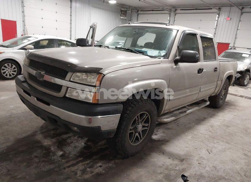 Photo 2 of 2005 Chevrolet Silverado 1500 Z71 (VIN 2GCEK13T951276295)