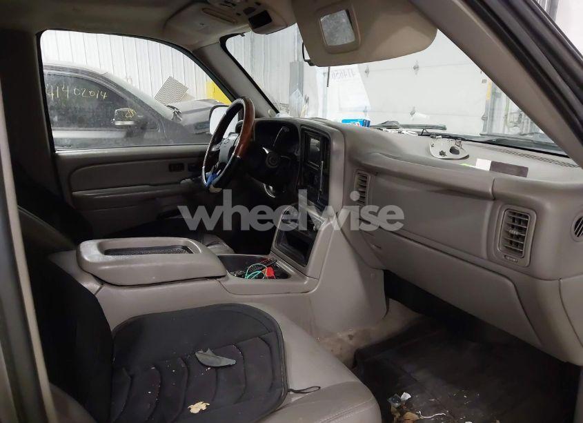 Photo 5 of 2005 Chevrolet Silverado 1500 Z71 (VIN 2GCEK13T951276295)