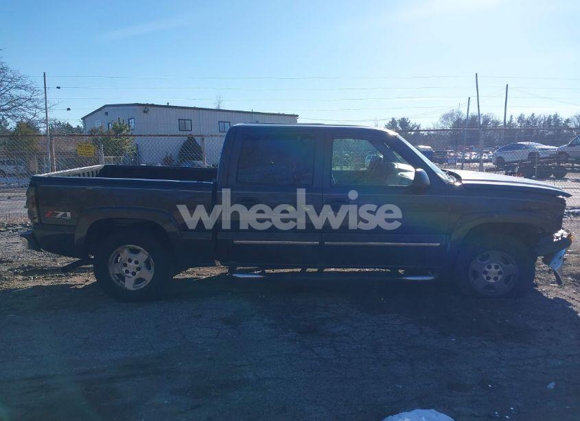 Photo 13 of 2005 Chevrolet Silverado 1500 Z71 (VIN 2GCEK13T951304984)