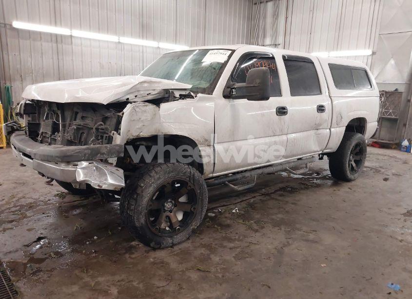 Photo 2 of 2006 Chevrolet Silverado 1500 LT1 (VIN 2GCEK13T961221041)