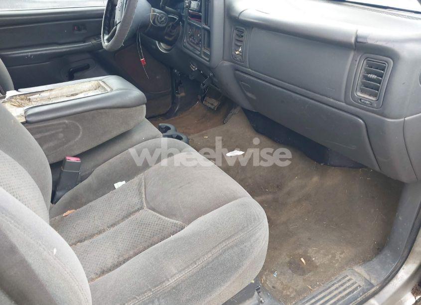 Photo 5 of 2005 Chevrolet Silverado 1500 Z71 (VIN 2GCEK13TX51155971)