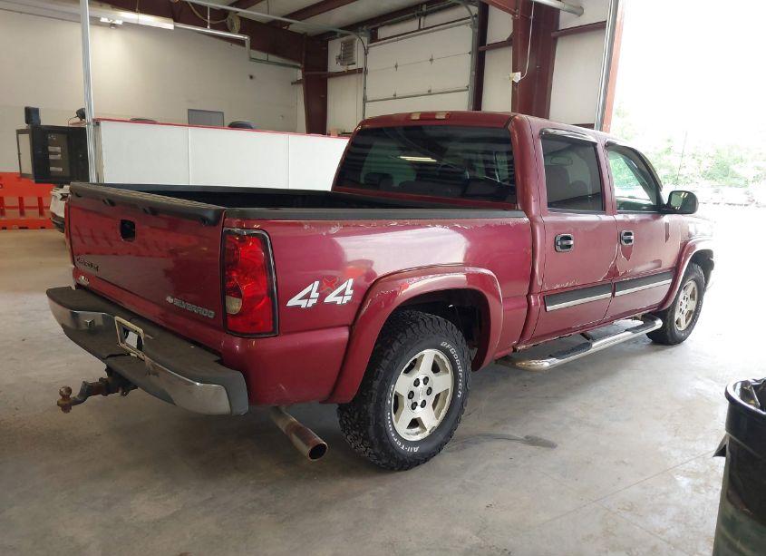 Photo 4 of 2005 Chevrolet Silverado 1500 LT (VIN 2GCEK13TX51165092)