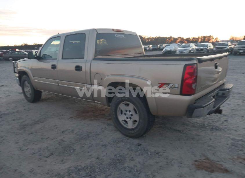 Photo 3 of 2006 Chevrolet Silverado 1500 LT1 (VIN 2GCEK13TX61116976)