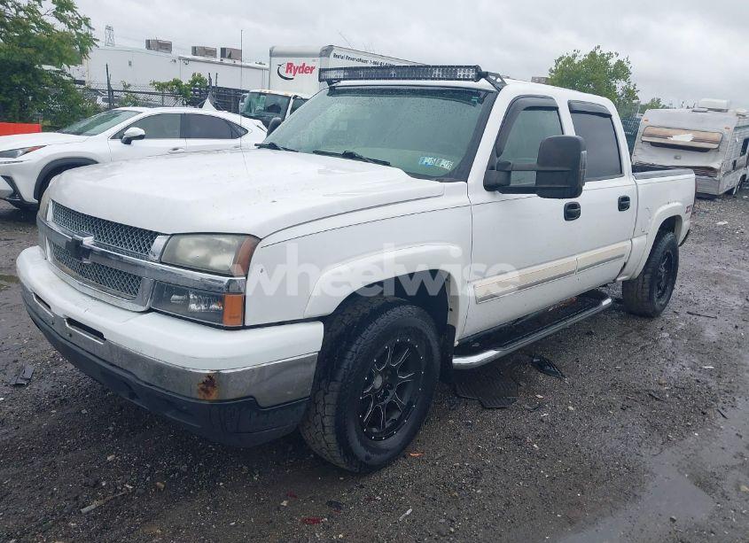 Photo 2 of 2006 Chevrolet Silverado 1500 LT2 (VIN 2GCEK13TX61137830)