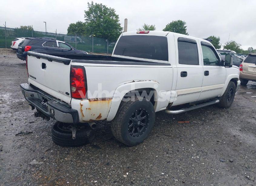 Photo 4 of 2006 Chevrolet Silverado 1500 LT2 (VIN 2GCEK13TX61137830)