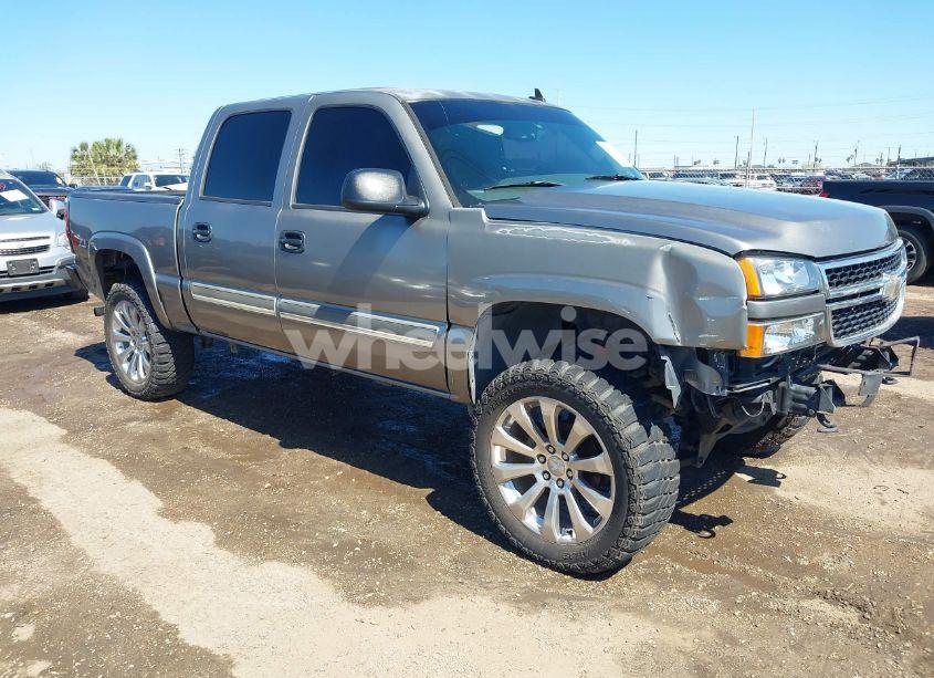 2006 Chevrolet Silverado 1500 LT2 (VIN 2GCEK13TX61184260) main photo