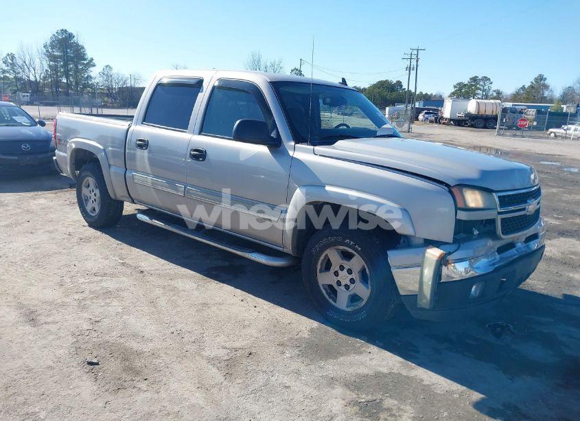 2006 Chevrolet Silverado 1500 LT1 (VIN 2GCEK13TX61219752) main photo