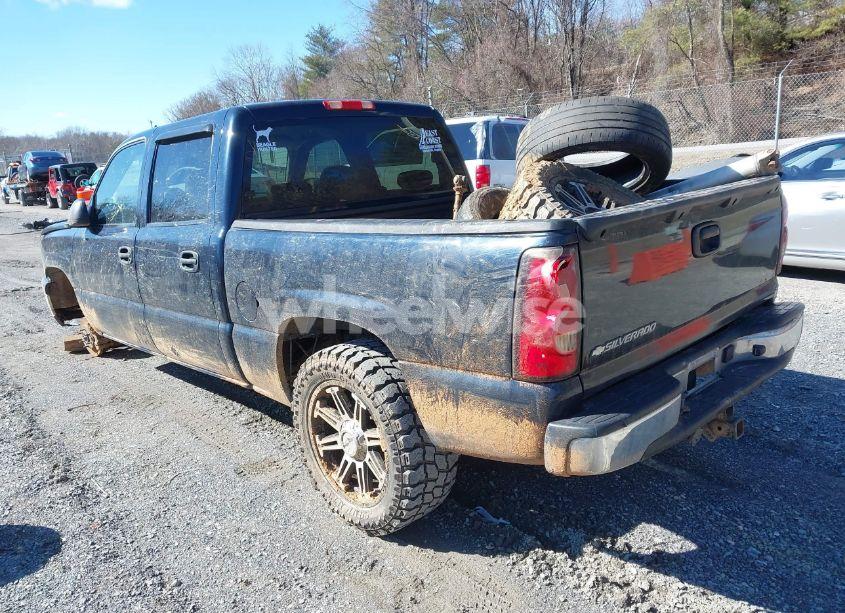 Photo 3 of 2006 Chevrolet Silverado 1500 LT2 (VIN 2GCEK13TX61232856)