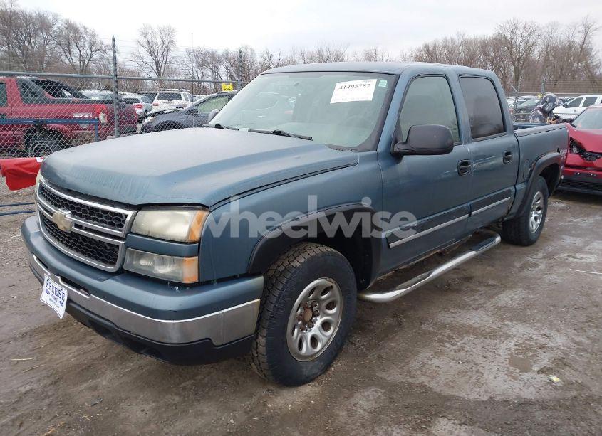 Photo 2 of 2006 Chevrolet Silverado 1500 LS (VIN 2GCEK13VX61224130)