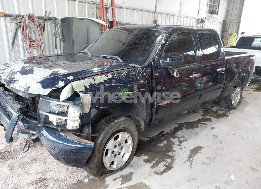 Photo 2 of 2007 Chevrolet Silverado 1500 LTZ (VIN 2GCEK13Y771642821)