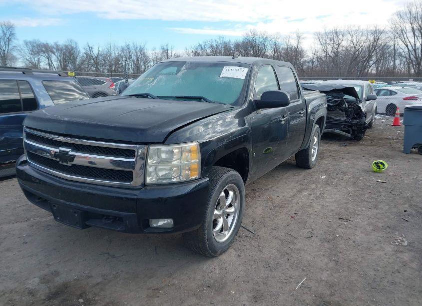 Photo 2 of 2007 Chevrolet Silverado 1500 LTZ (VIN 2GCEK13YX71690006)
