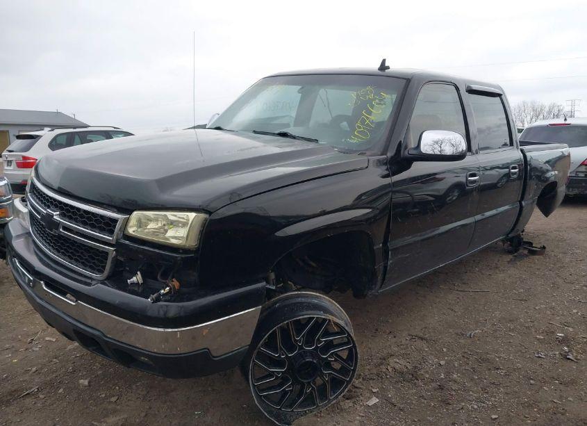 Photo 2 of 2007 Chevrolet Silverado 1500 CLASSIC LT2 (VIN 2GCEK13Z271131347)