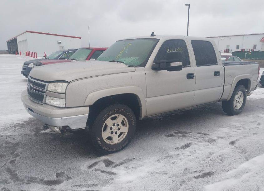 Photo 2 of 2006 Chevrolet Silverado 1500 LT2 (VIN 2GCEK13Z361291719)