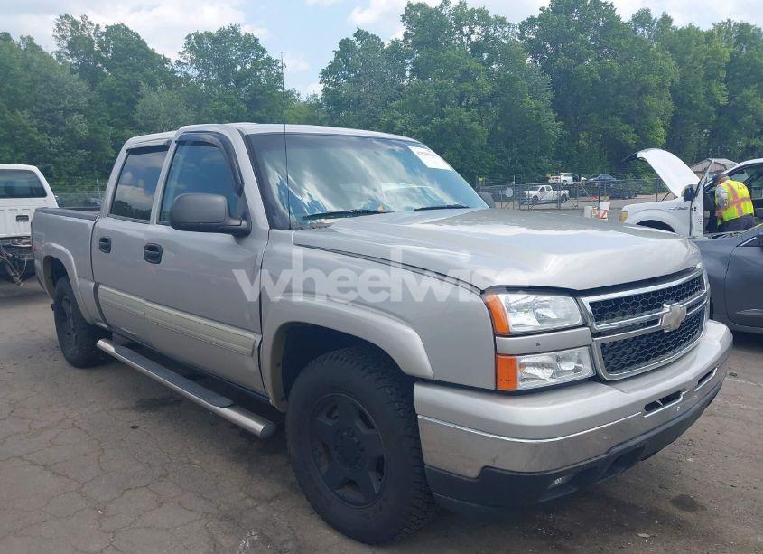 2006 Chevrolet Silverado 1500 LT2 (VIN 2GCEK13Z461263072) main photo
