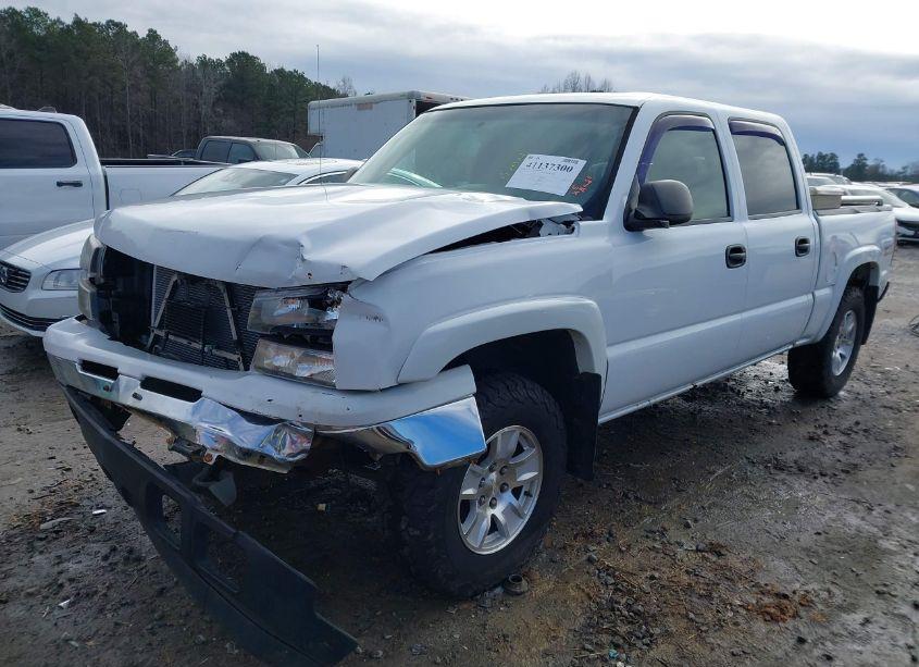 Photo 2 of 2006 Chevrolet Silverado 1500 LT1 (VIN 2GCEK13Z661280679)