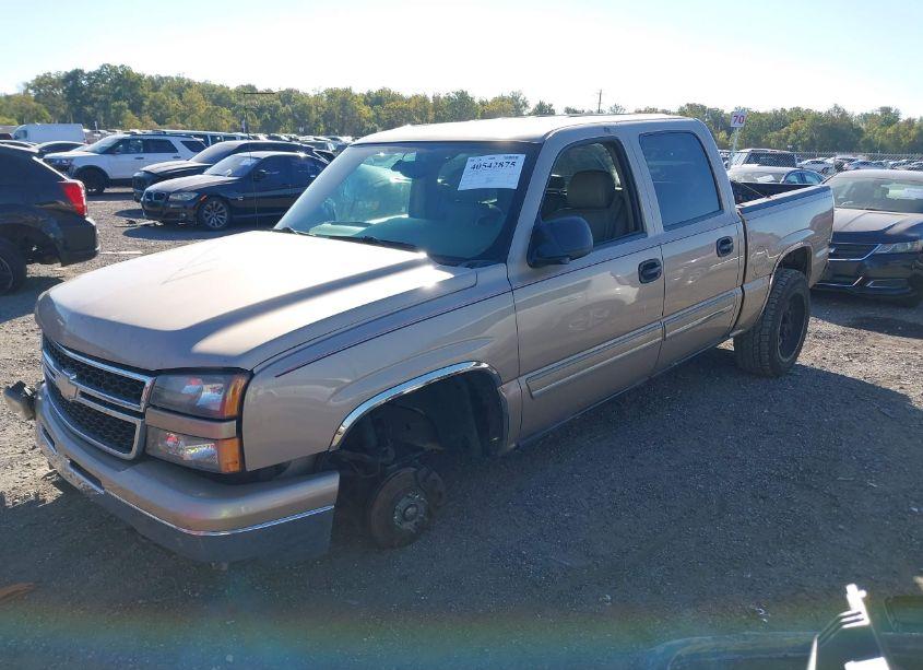 Photo 2 of 2007 Chevrolet Silverado 1500 CLASSIC LT1 (VIN 2GCEK13Z671102837)