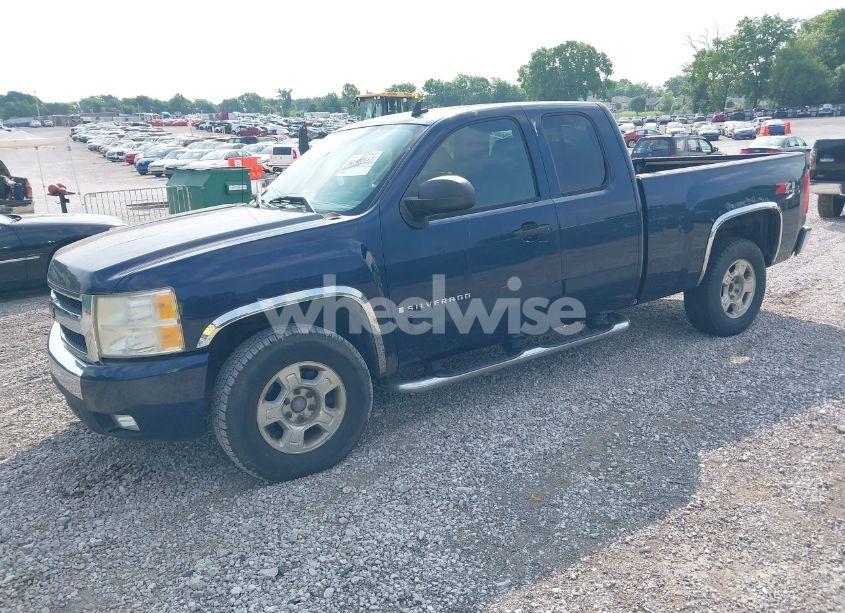 Photo 2 of 2007 Chevrolet Silverado 1500 LT2 (VIN 2GCEK190071594645)