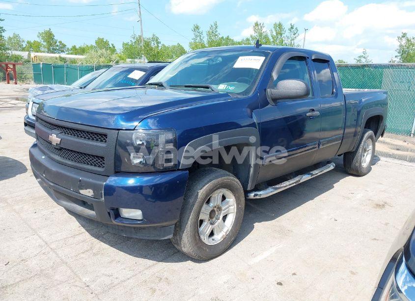 Photo 2 of 2008 Chevrolet Silverado 1500 LT1 (VIN 2GCEK190081314045)