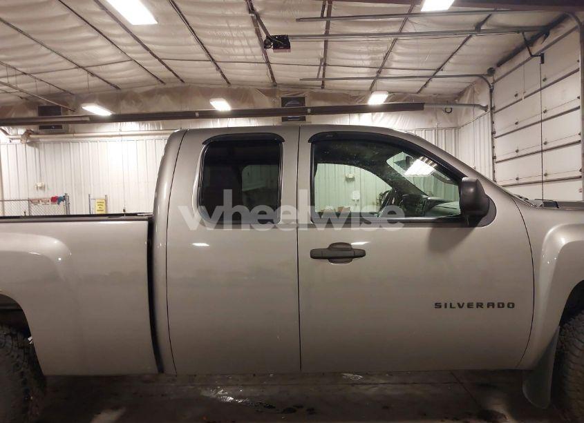 Photo 14 of 2007 Chevrolet Silverado 1500 LT1 (VIN 2GCEK190171692471)