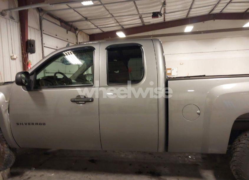 Photo 15 of 2007 Chevrolet Silverado 1500 LT1 (VIN 2GCEK190171692471)