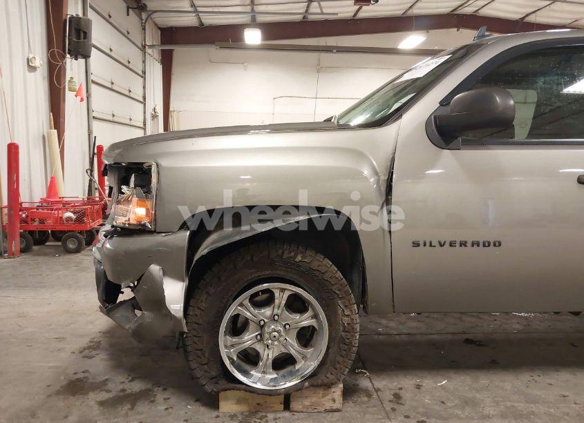 Photo 6 of 2007 Chevrolet Silverado 1500 LT1 (VIN 2GCEK190171692471)