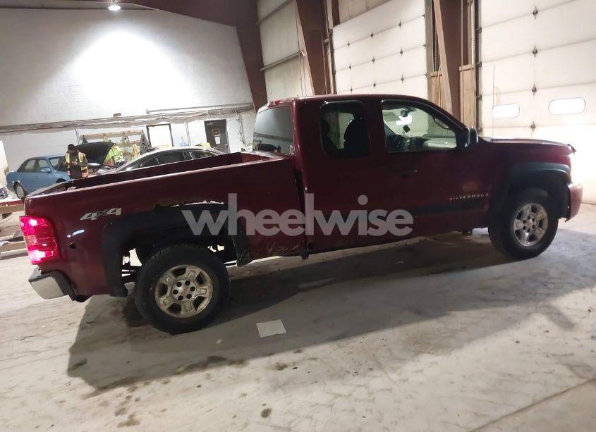 Photo 4 of 2007 Chevrolet Silverado 1500 LT1 (VIN 2GCEK190271589799)