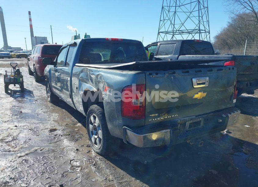 Photo 3 of 2007 Chevrolet Silverado 1500 LT2 (VIN 2GCEK190271730595)