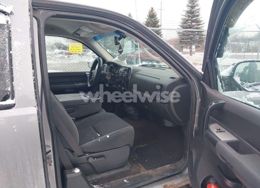 Photo 5 of 2009 Chevrolet Silverado 1500 WORK TRUCK (VIN 2GCEK190691107726)