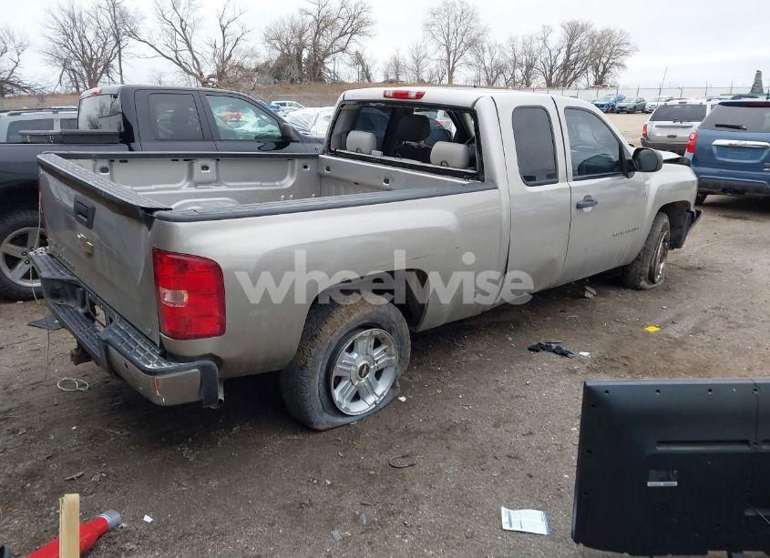 Photo 4 of 2008 Chevrolet Silverado 1500 LT1 (VIN 2GCEK190781254989)