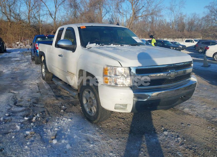 2007 Chevrolet Silverado 1500 LT1 (VIN 2GCEK190X71702088) main photo