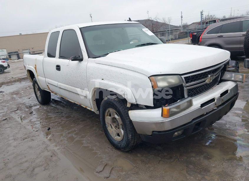 2006 Chevrolet Silverado 1500 LT2 (VIN 2GCEK19B161147287) main photo