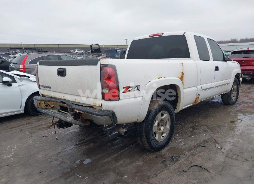 Photo 4 of 2006 Chevrolet Silverado 1500 LT2 (VIN 2GCEK19B161147287)
