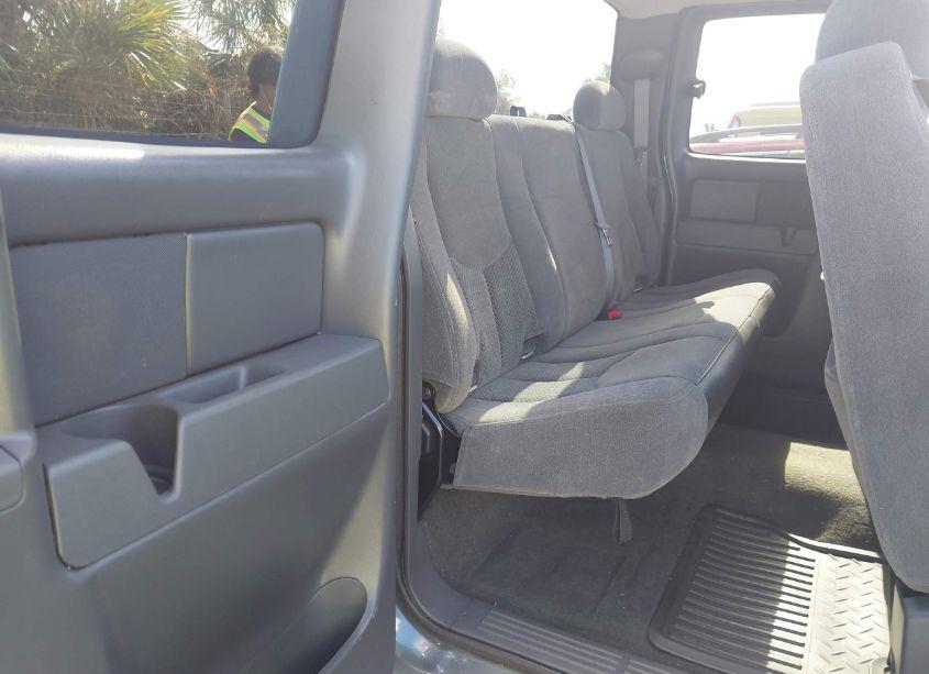 Photo 8 of 2006 Chevrolet Silverado 1500 LT2 (VIN 2GCEK19B261172344)