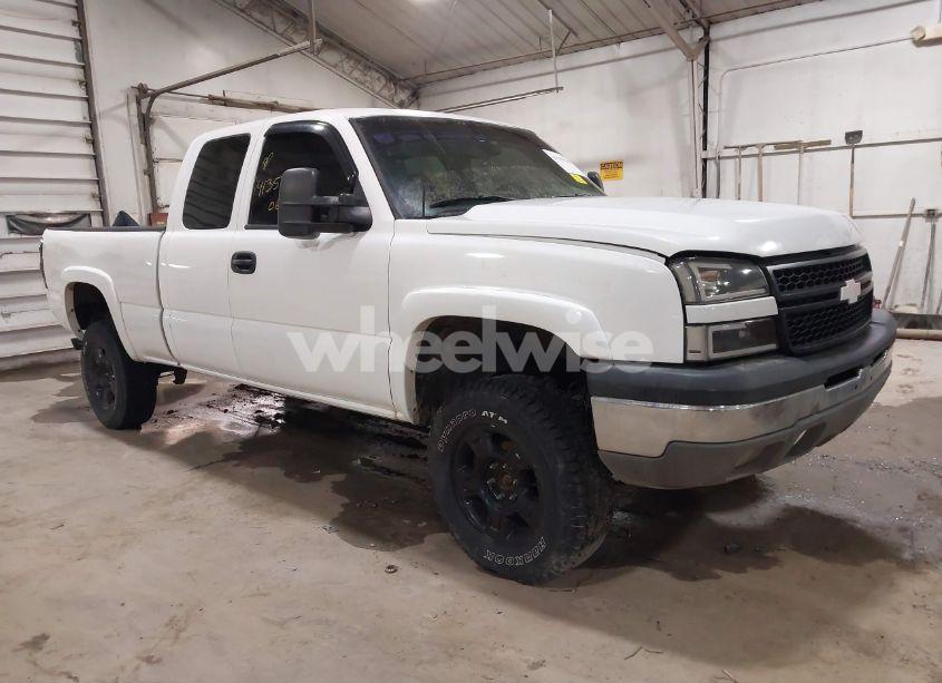 2006 Chevrolet Silverado 1500 LT1 (VIN 2GCEK19B361105221) main photo